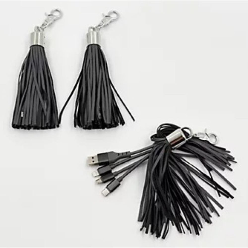 Gray Bolsetta Universal Charging Tassels for Apple & Android